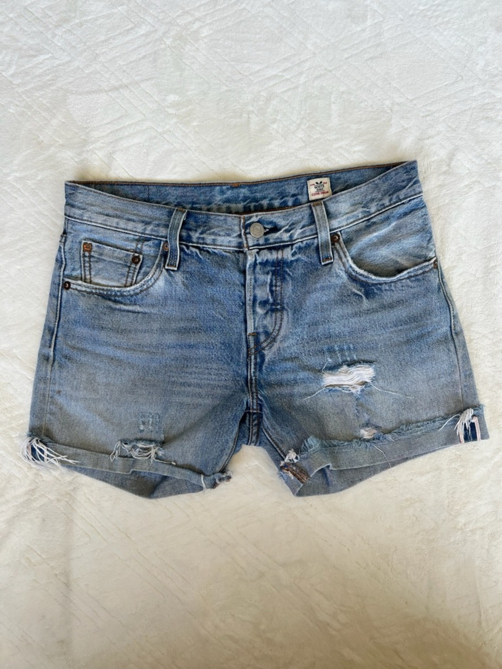 Levi’s 501 CT Distressed Denim Shorts Light Wash White Oak | Size 25